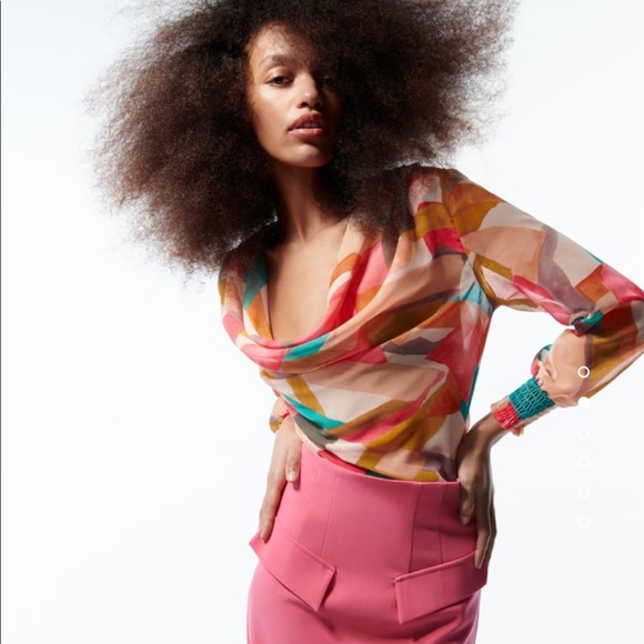 Float Neckline Printed Top - Picture 2 of 4